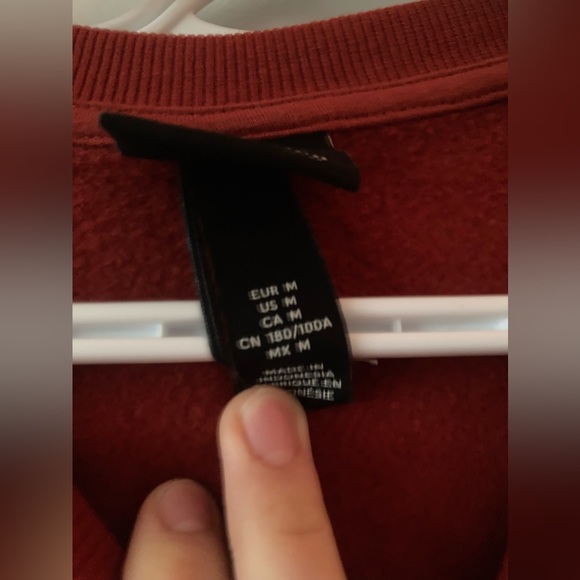 H&M blank crewneck - Picture 2 of 2